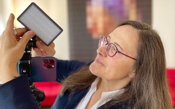 Sibylle Trost_iPhone Dozentin_quadrat